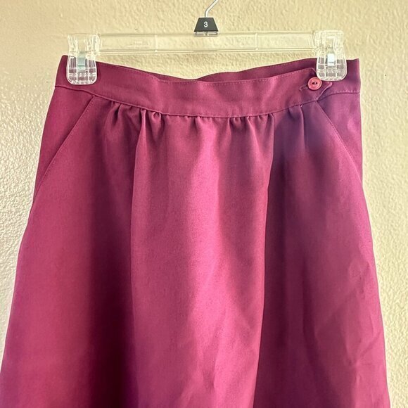 Vintage Maroon Skirt‎ - Picture 2 of 6